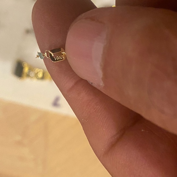 GENUINE  Natural PERIDOT SOLITAIRE Necklace 10K GOLD - Picture 5 of 5